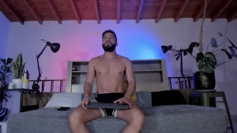 Andres Suarez online show from February 2026 12:42:02 AM