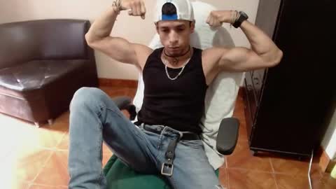 Snapshot of brunocuttie94 chatting on May 2026 07:30:02 PM Join my fan club here 150 tokens a month online show from May 2026 07:30:02 PM