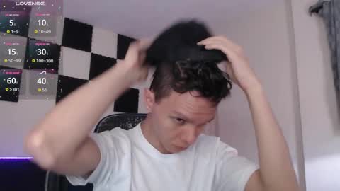 bryamado online show from November 2025 12:27:01 PM