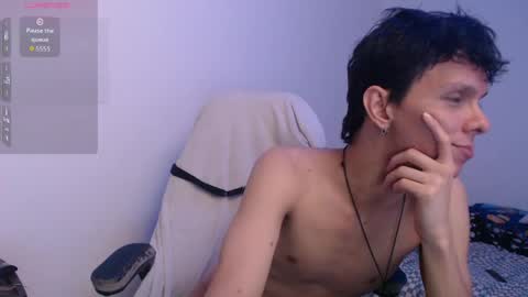 Snapshot of bryamado chatting on April 2026 06:05:01 AM bryamado online show from April 2026 06:05:01 AM