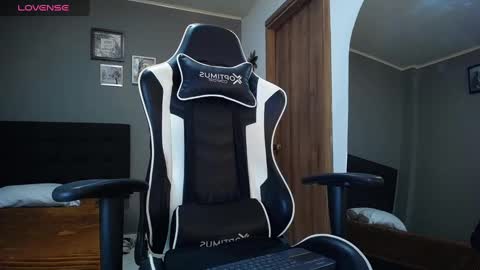 bryan_oficials online show from December 2024 06:44:01 AM