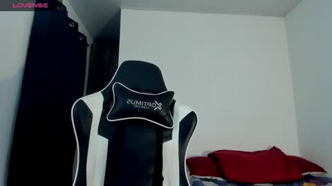 bryan_oficials online show from December 2025 05:02:01 AM