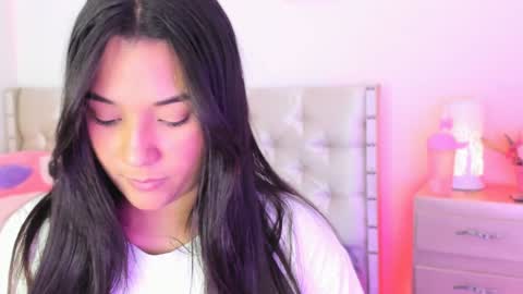 Carly     online show from December 2024 04:16:02 PM