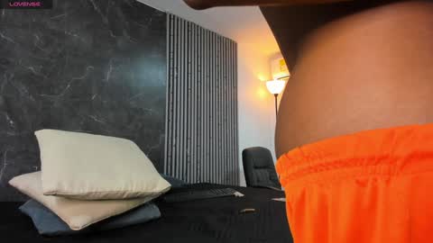 Bryxon  online show from December 2024 02:13:02 PM