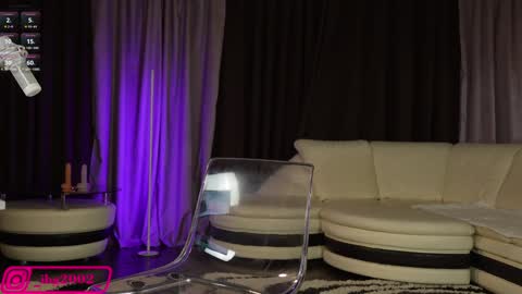 Bubble  gum  online show from February 2025 01:36:01 AM