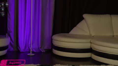 Bubble  gum  online show from February 2025 02:06:01 AM