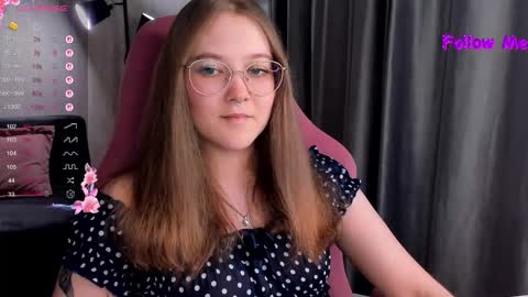 Snapshot of bubble_bunny chatting on October 2025 11:50:04 PM Ruby online show from October 2025 11:50:04 PM