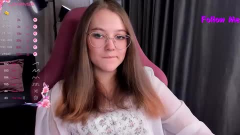 Snapshot of bubble_bunny chatting on November 2025 11:18:02 PM Ruby online show from November 2025 11:18:02 PM