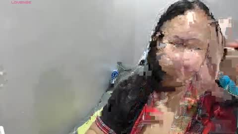 Snapshot of bubblebuttpinay chatting on September 2025 01:28:01 AM Sunshine online show from September 2025 01:28:01 AM