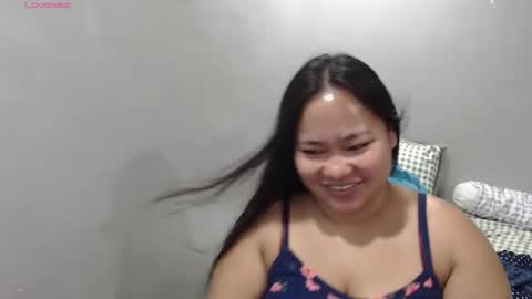 Snapshot of bubblebuttpinay chatting on October 2025 01:28:02 AM Sunshine online show from October 2025 01:28:02 AM