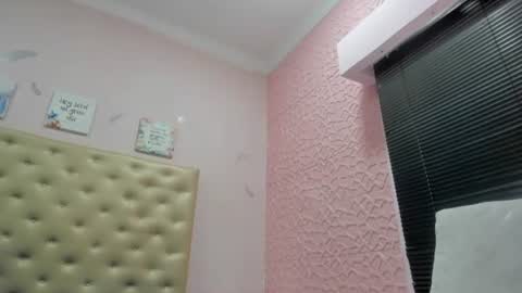Snapshot of bubblex_ chatting on June 2026 01:46:01 PM online show from June 2026 01:46:01 PM