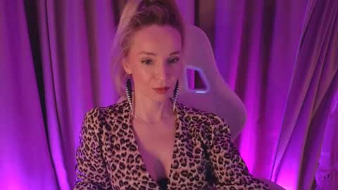 bubbling_crush online show from February 2025 05:48:02 PM