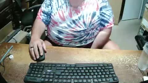 Bucku2 online show from October 2025 10:11:01 PM