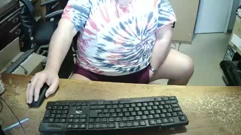 Snapshot of bucku2 chatting on April 2026 02:03:01 PM Bucku2 online show from April 2026 02:03:01 PM