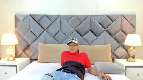 Buda y Cataleya online show from November 2025 03:12:02 PM