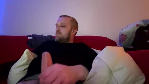 budgie1095 online show from January 2025 11:00:01 PM
