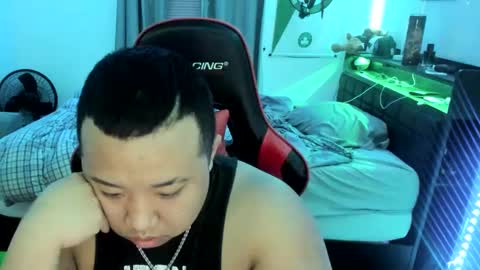 buffsexyman24 online show from February 2025 03:52:02 AM