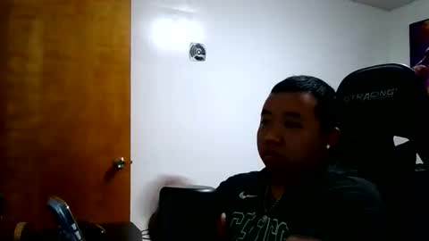 buffsexyman24 online show from April 2026 12:46:01 AM