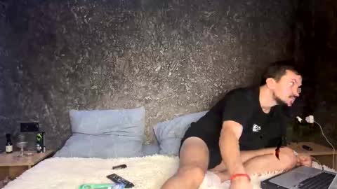 Snapshot of bugs_and_bunny13 chatting on October 2025 03:01:02 PM bugs_and_bunny13 online show from October 2025 03:01:02 PM