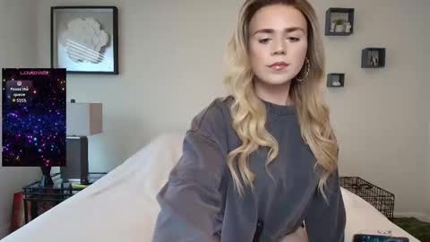 buitifulblonde online show from December 2025 05:42:01 PM