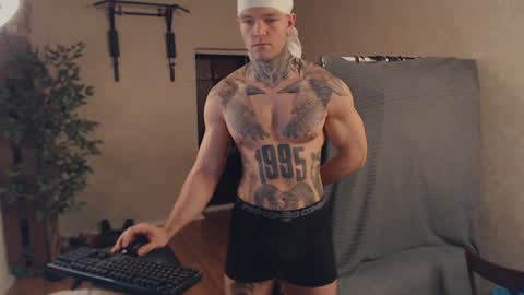 Dmitriy  online show from January 2025 05:32:01 AM