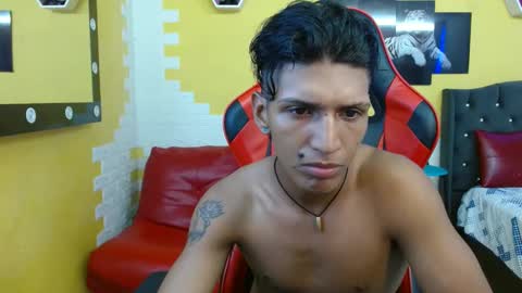 bull_cam online show from September 2025 06:40:02 PM