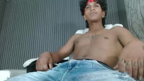 bull_cam online show from October 2025 08:22:01 PM