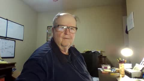 bullfrogg5050 online show from December 2025 03:17:02 PM