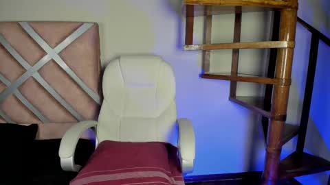 Bulma Bambina online show from February 2025 12:35:01 AM