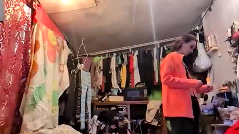 bunniandcryme online show from November 2025 04:37:01 AM