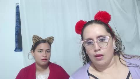 Snapshot of bunniosito chatting on November 2025 12:10:01 AM bunniosito online show from November 2025 12:10:01 AM