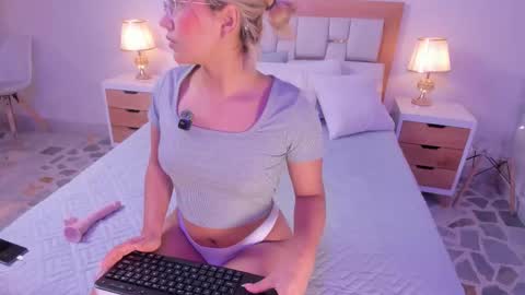 Snapshot of bunny_blush1 chatting on March 2026 07:29:01 PM bunny_blush1 online show from March 2026 07:29:01 PM