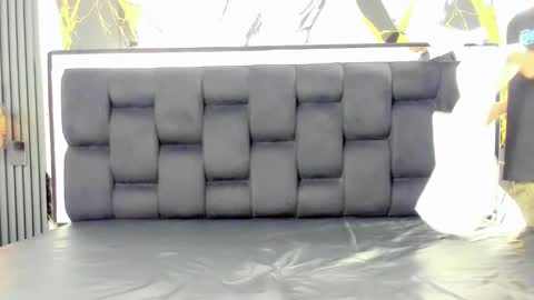 bunny online show from November 2025 12:16:01 PM