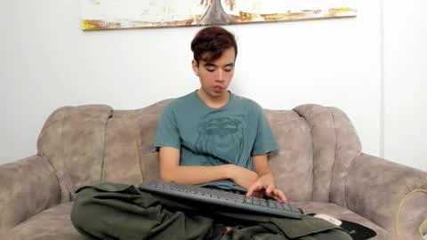 bunny online show from November 2025 12:31:02 PM