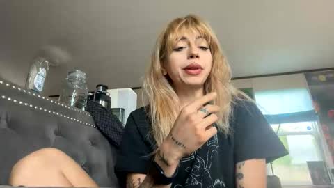 Bunnyaliengirl online show from May 2026 06:58:01 PM
