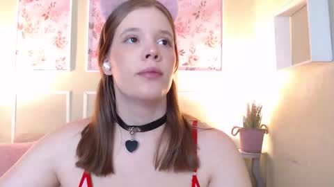 Snapshot of bunnyleahxxx chatting on February 2026 07:20:02 PM ANASTASIA online show from February 2026 07:20:02 PM