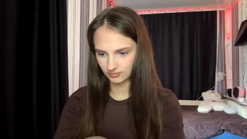 Snapshot of bunnytrussel chatting on May 2026 10:34:02 AM Bella online show from May 2026 10:34:02 AM