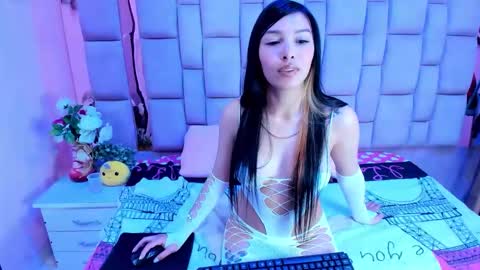 burbuja pink  online show from December 2025 03:56:01 AM