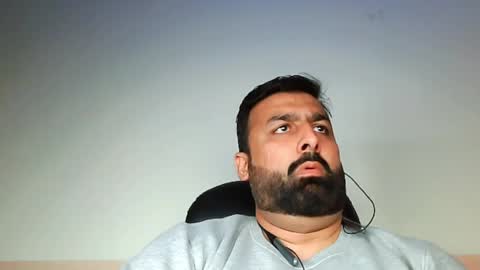 Hairy Arabian online show from February 2025 01:03:02 PM