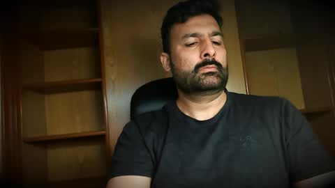 Hairy Arabian online show from October 2025 02:32:01 AM