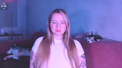 Lissa online show from October 2025 08:09:02 PM