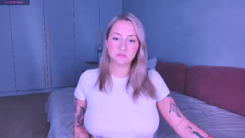 Snapshot of burn_lissa chatting on June 2026 07:56:01 PM Lissa online show from June 2026 07:56:01 PM