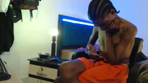 Snapshot of burrodelacosta chatting on May 2026 02:39:01 AM burrodelacosta online show from May 2026 02:39:01 AM