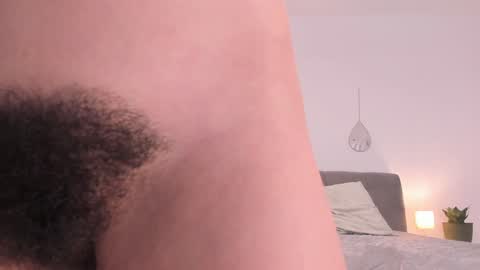 Snapshot of bush_woman chatting on December 2024 06:44:01 PM Larisa online show from December 2024 06:44:01 PM