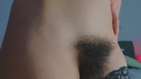 Snapshot of bush_woman chatting on February 2025 10:25:01 PM Larisa online show from February 2025 10:25:01 PM