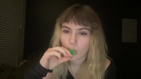 esme gray online show from January 2025 07:28:01 AM