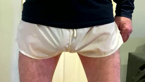 bushlover100740 online show from February 2026 11:15:01 AM