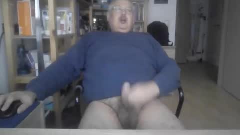 Snapshot of busibaer666 chatting on October 2025 06:32:02 AM busi online show from October 2025 06:32:02 AM