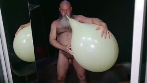 Daddy-B online show from December 2025 10:16:02 PM