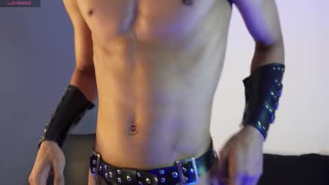 Buster independent model online show from October 2025 04:51:01 PM